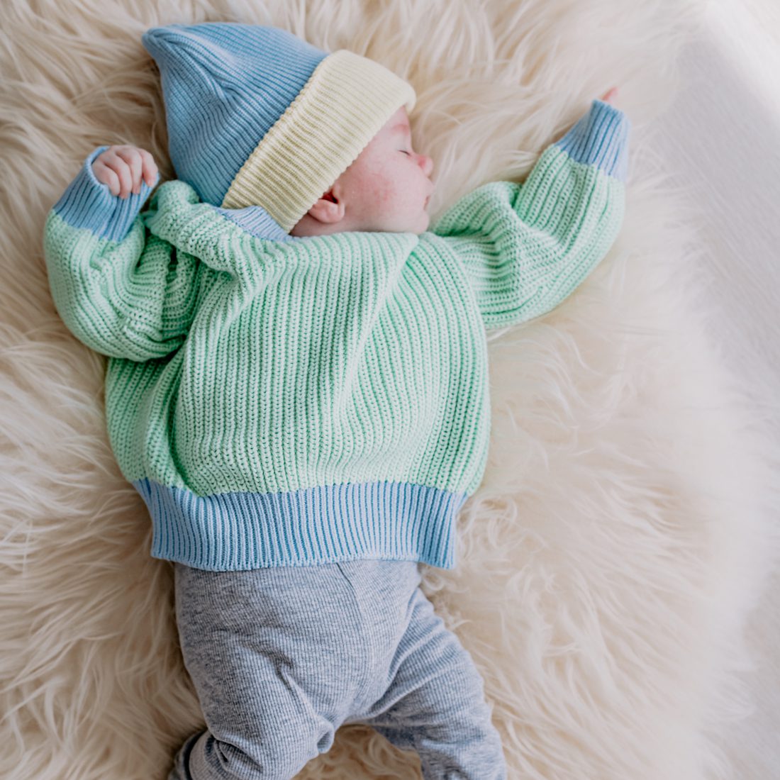 Sky Lemon Contrast Knit Hat