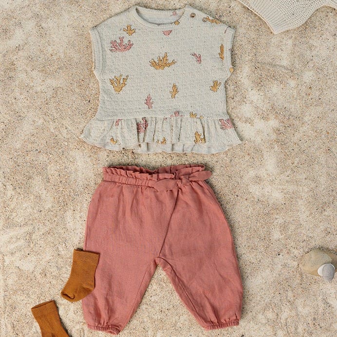 Printed Jersey Jacquard Top & Linen Trousers