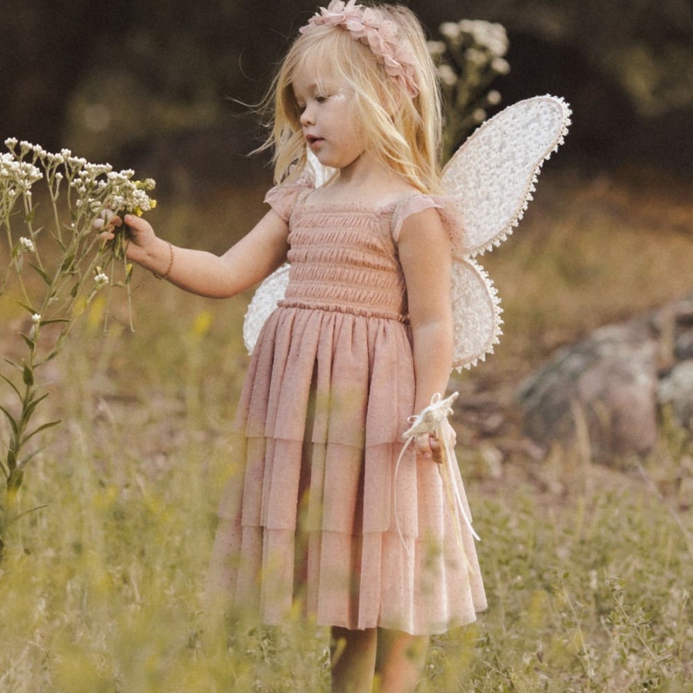 Wings | Daisy Embroidery