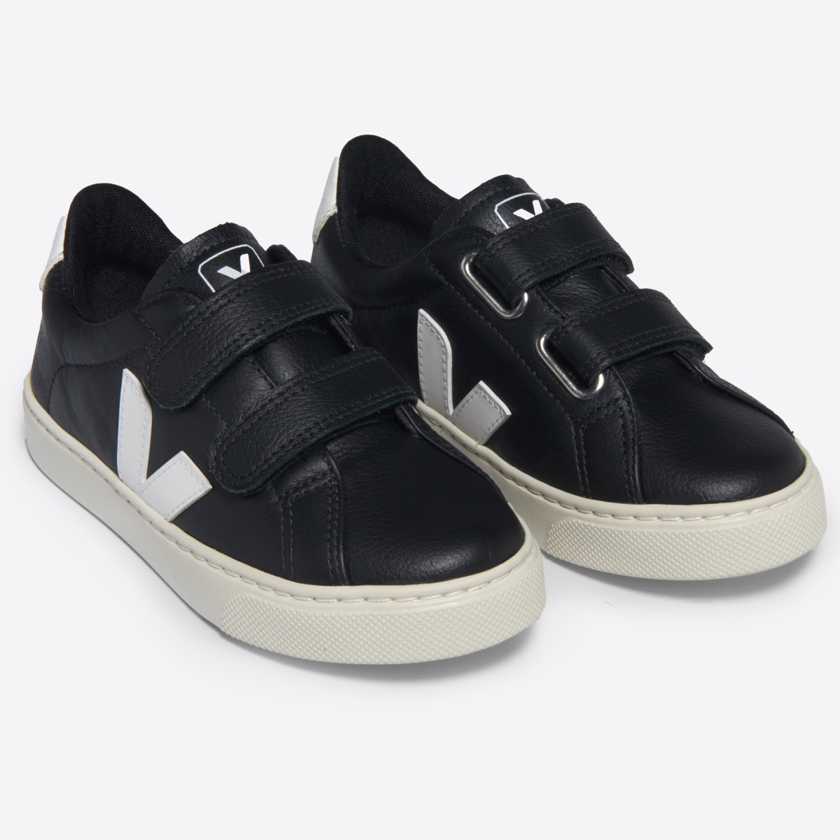 Esplar Black White ChromeFree Leather