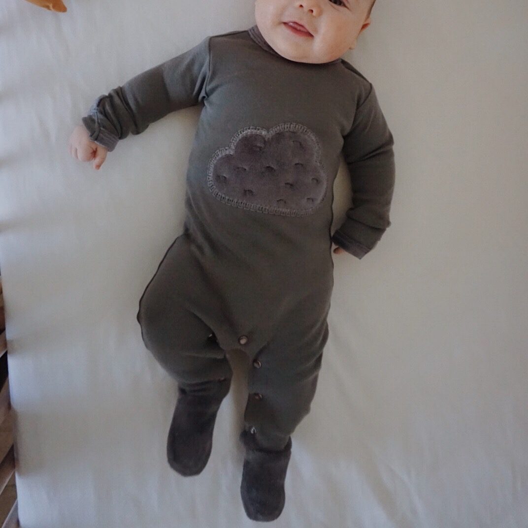 Velveteen Graphic Baby Footie | Gray