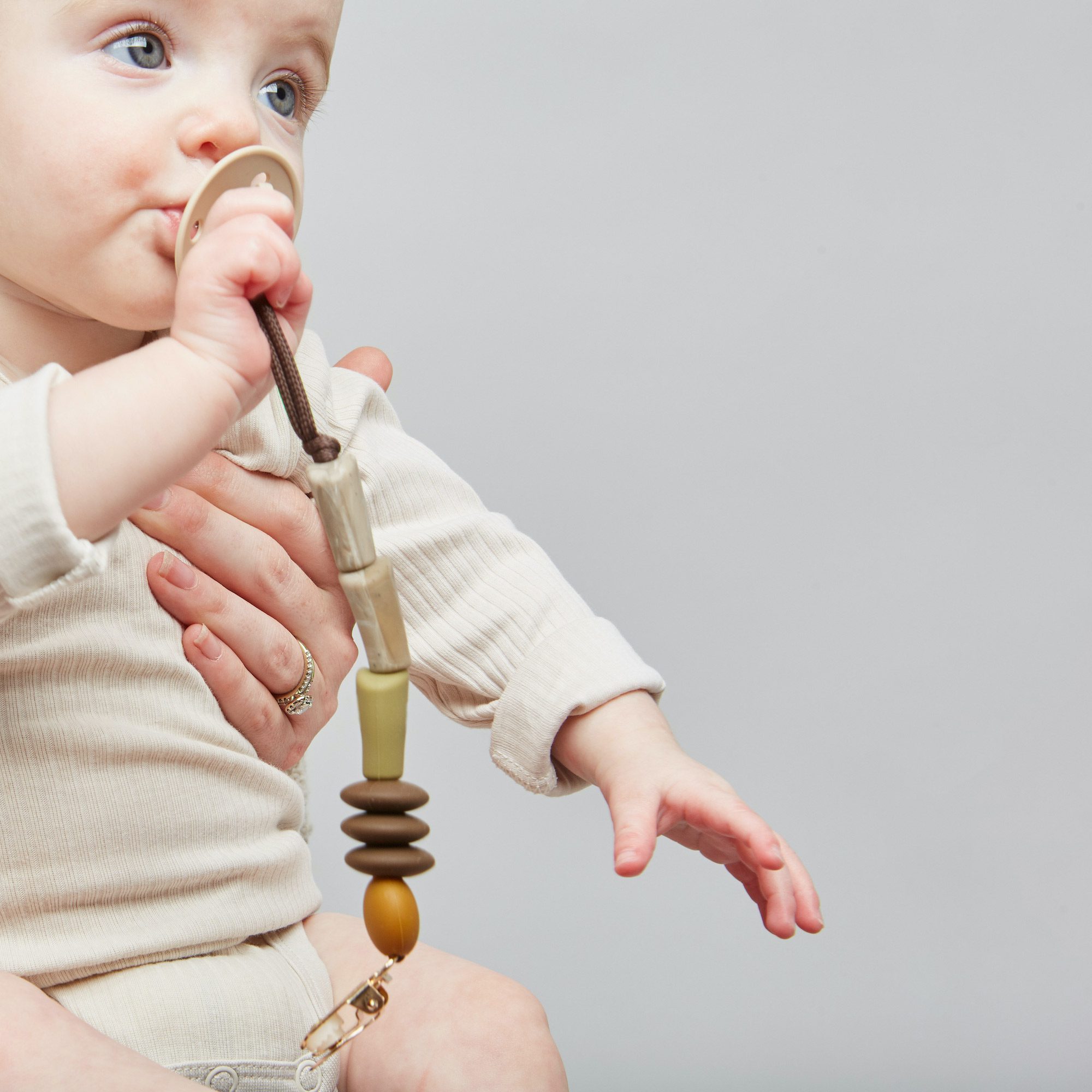 Saddle Pacifier Clip